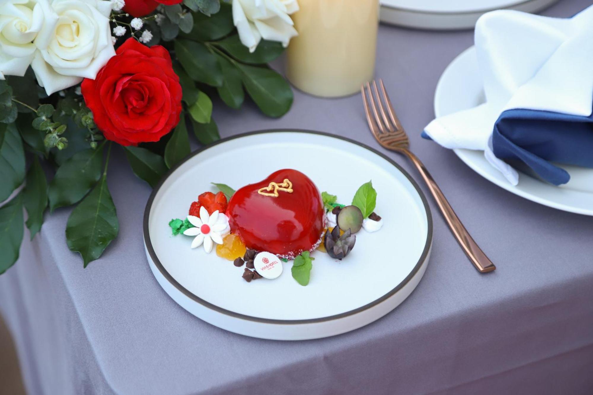 Vias Hotel Vung Tau - Transportation Included Zewnętrze zdjęcie A heart-shaped Jell-O mold